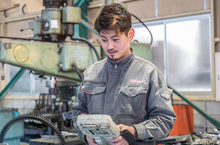 入社5年　製缶溶接部